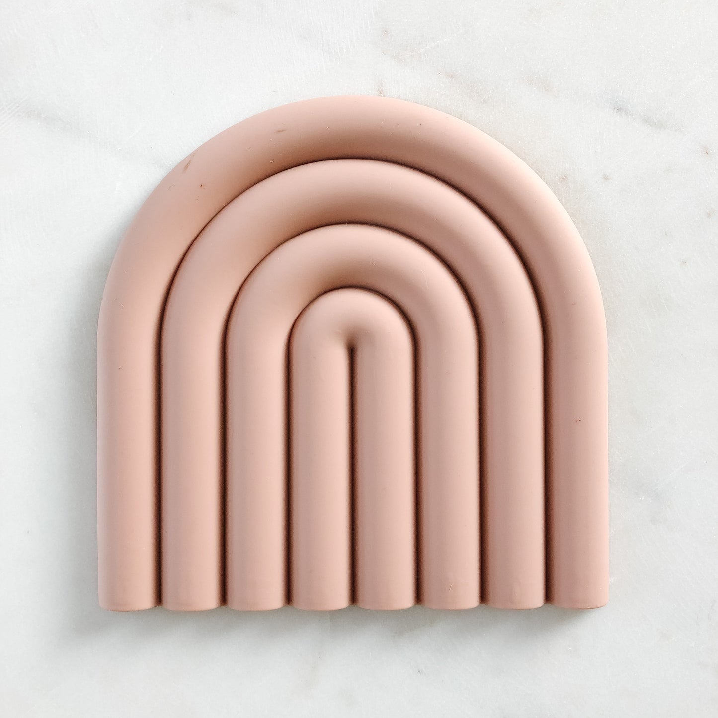 Silicone Rainbow Trivet [2 colours] - andoveco